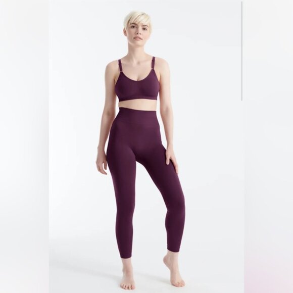 Knix Good To Go Leggings - Picture 2 of 11